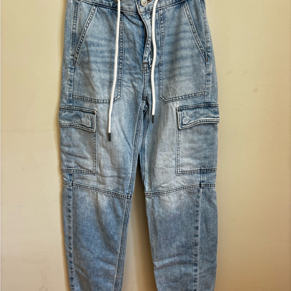 American Eagle Outfitters Light Blue Relaxed Jeans
